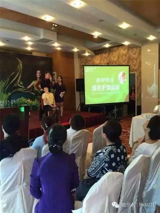 李橋博士，現場為我們的嘉賓們診斷問題